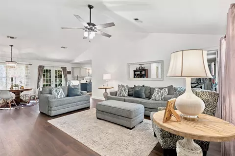 Living - 1115 E 6th St, Springtown, TX 76082 photo 1 of 2