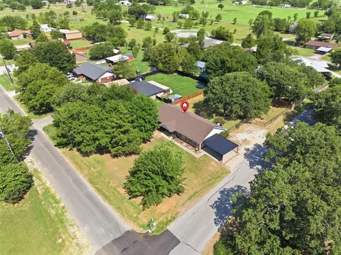 View/Area - 1115 E 6th St, Springtown, TX 76082 photo 2 of 3
