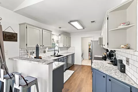 Kitchen - 1115 E 6th St, Springtown, TX 76082 photo 1 of 6