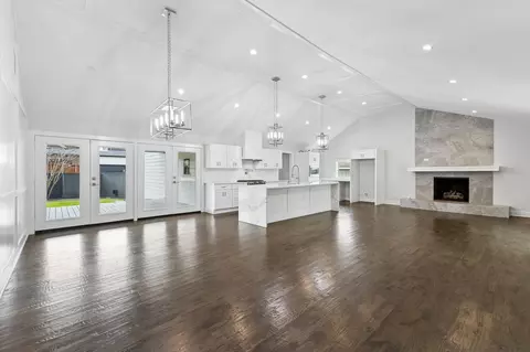 13726 Peyton Dr, Dallas, TX 75240