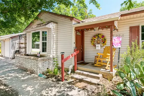 2721 Halbert St, Fort Worth, TX 76112
