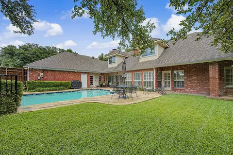 5831 London Ln, Dallas, TX 75252