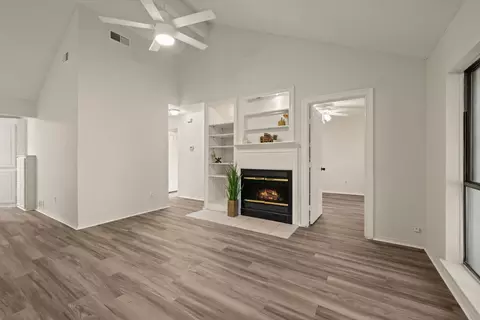 Living - 2911 Post Oak Dr, Euless, TX 76039 photo 2 of 4