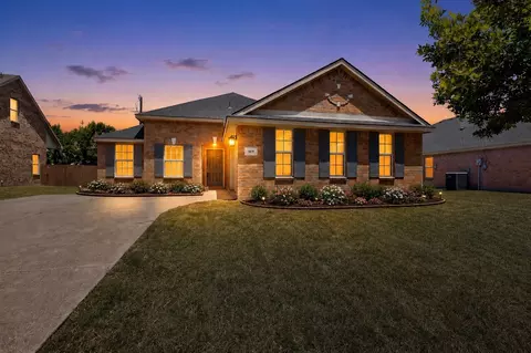 109 Harvest Hill Ln, Red Oak, TX 75154