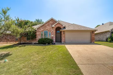 223 Carriage Dr, Willow Park, TX 76087