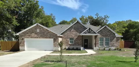 4212 Balch Dr, Dallas, TX 75216