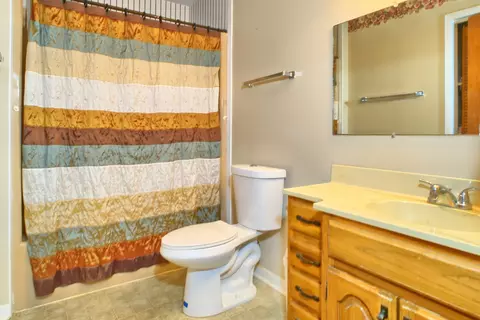 Bath - 731 Pecan Estates Loop, Hemphill, TX 75948 photo 1 of 3