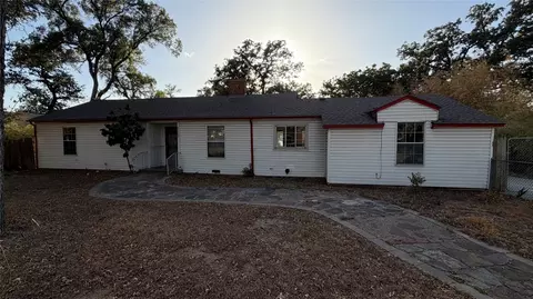 2522 N Hughes Ave, Fort Worth, TX 76103