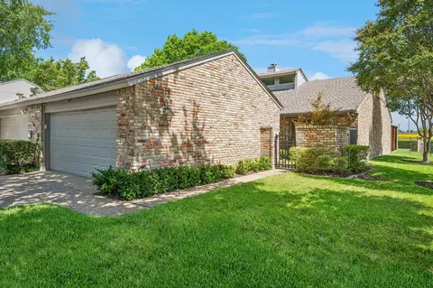 9629 Highland View Dr, Dallas, TX 75238