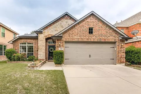 460 Darlington Trl, Fort Worth, TX 76131