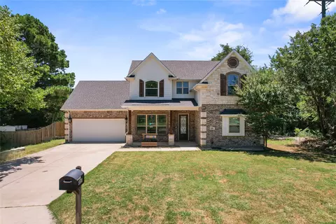 401 E Oakdale St, Keene, TX 76059