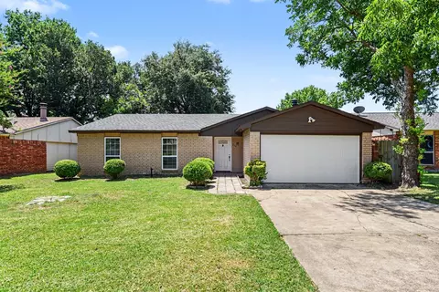 224 Rockcrest Dr, Mesquite, TX 75150