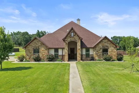 31 County Road 4742, Mount Pleasant, TX 75455