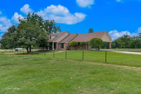 2675 Swan Lake Rd, Bossier City, LA 71111