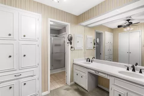 Bath - 2825 Chimney Hill Dr, Waco, TX 76708 photo 3 of 5