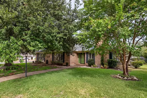 Exterior - 2825 Chimney Hill Dr, Waco, TX 76708 photo 2 of 6