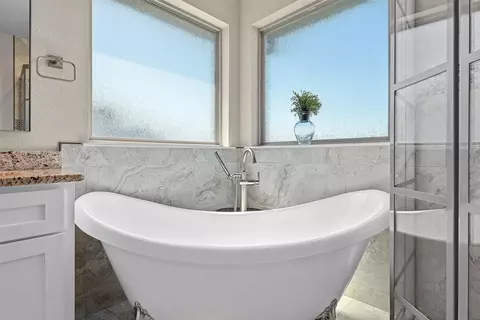 Bath - 23 Independence Trl, Waco, TX 76708 photo 4 of 7