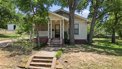 2014 3rd Ave, Mineral Wells, TX 76067