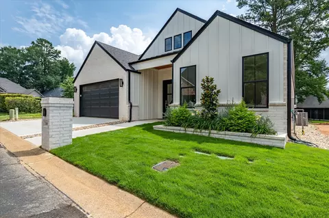 7146 Holly Square Ct, Tyler, TX 75703