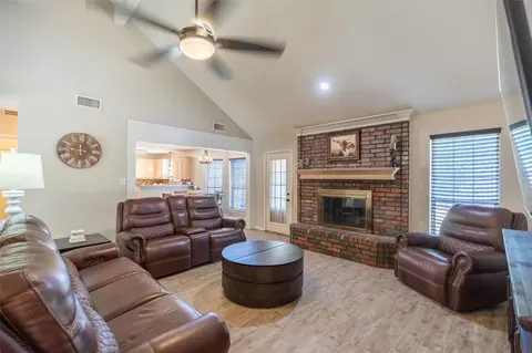 Living - 4317 Dee Ann Ct, Abilene, TX 79606 photo 1 of 3