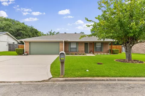 3306 Bonnie Lea St, Greenville, TX 75402