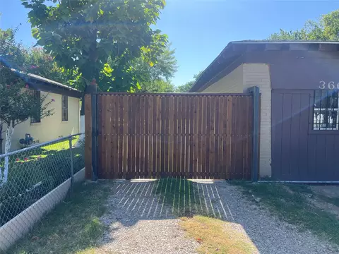 366 S St Augustine Dr, Dallas, TX 75217