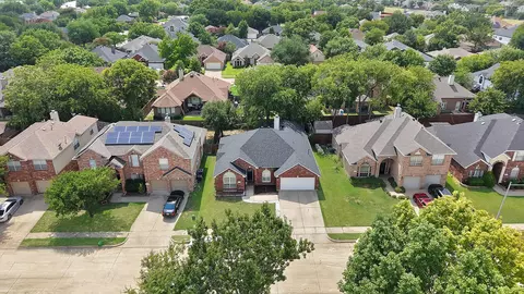 4535 Westchester Glen Dr, Grand Prairie, TX 75052