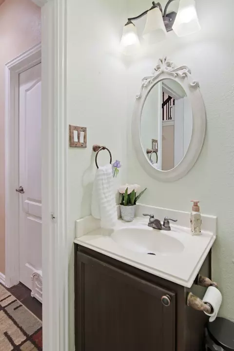 9845 Stripling Dr, Fort Worth, TX 76244