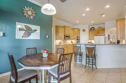 Dining - 505 Morrow Rd, Springtown, TX 76082 photo 3 of 4
