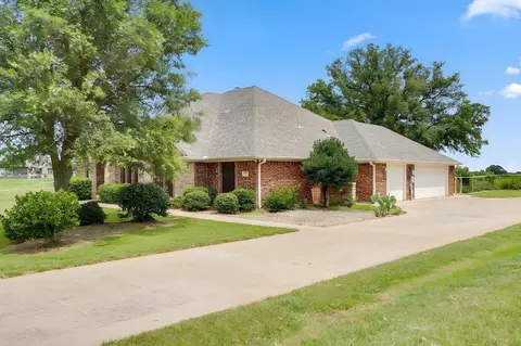 Exterior - 505 Morrow Rd, Springtown, TX 76082 photo 7 of 8