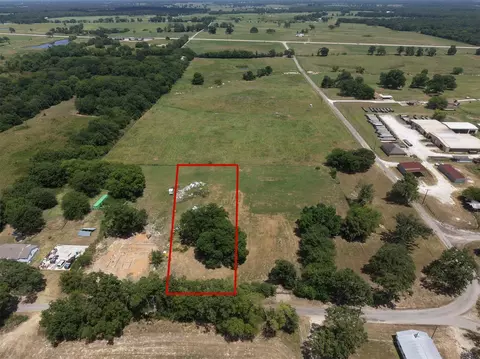 1195 Rs County Road 1301 Rd, Emory, TX 75440