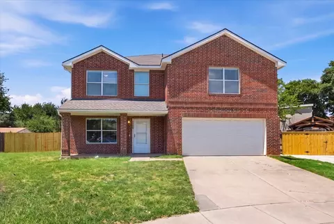 2728 Maegen Cir, Fort Worth, TX 76112