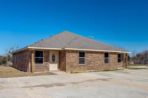131-139 Houston St, Italy, TX 76651