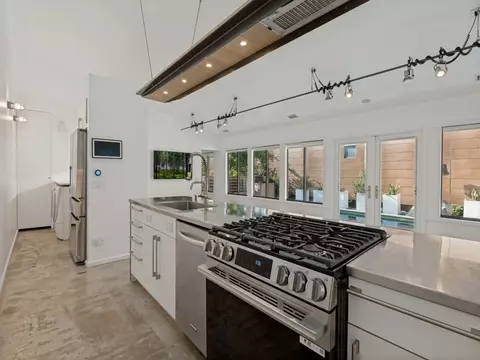 43 Vanguard Way, Dallas, TX 75243