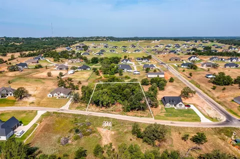 10004 Valley Oak Ct, Springtown, TX 76082