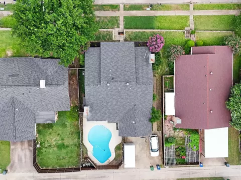 2922 Spring Brook Dr, Garland, TX 75044