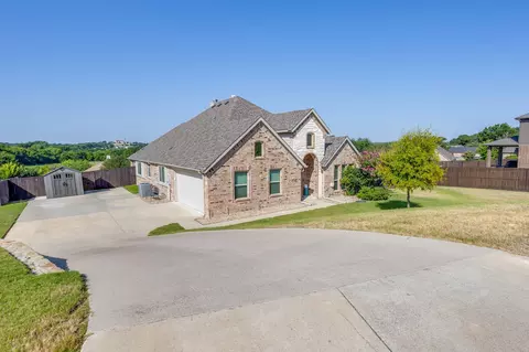 106 Hannah Ct, Weatherford, TX 76085