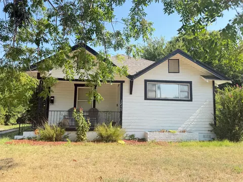 1217 Verbena St, Fort Worth, TX 76104