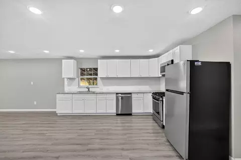 Kitchen - 601 Tx-56, Windom, TX 75492 photo 1 of 3