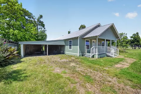 Exterior - 601 Tx-56, Windom, TX 75492 photo 2 of 5