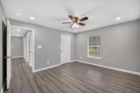 Entry Way - 601 Tx-56, Windom, TX 75492 photo 2 of 2