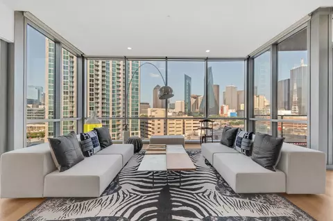 2200 Victory Ave, Dallas, TX 75219