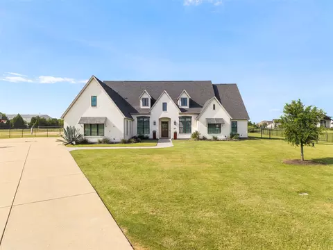 293 Claire Ct, Sunnyvale, TX 75182