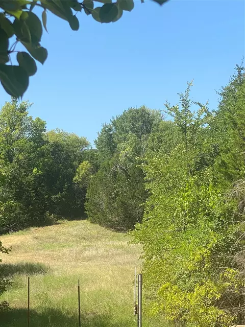 3401 Frontier Trl, Granbury, TX 76048