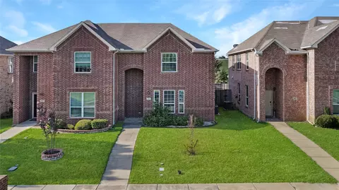 817 Jamie Dr, Grand Prairie, TX 75052