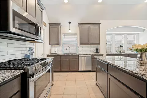 2113 Ranchwood Dr, Melissa, TX 75454