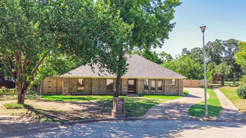5504 Glenlivet Pl, Greenville, TX 75402