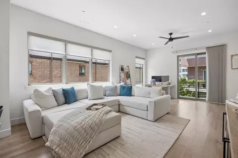 13900 Noel Rd #301, Dallas, TX 75240