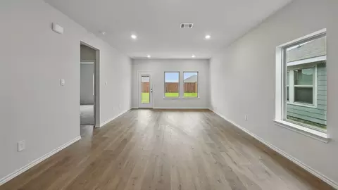 Living - 232 Pheasant Run Rd, Terrell, TX 75160 photo 3 of 5