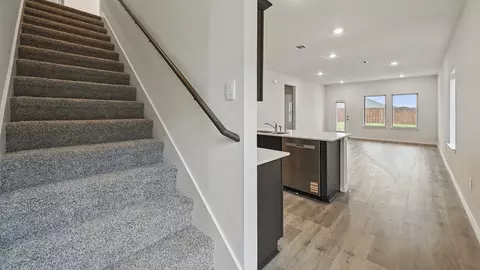Entry Way - 232 Pheasant Run Rd, Terrell, TX 75160 photo 5 of 5